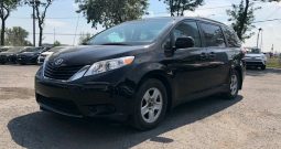 2014 Toyota Sienna LE 8 PASSAGERS